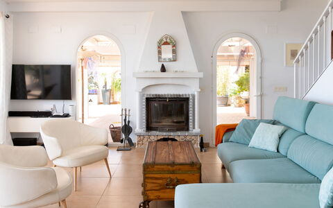 Lotus: Meubles, Design Intérieur, Canapé, Sol, Table, Salon, Domicile, Sol, Pièce, Chaise