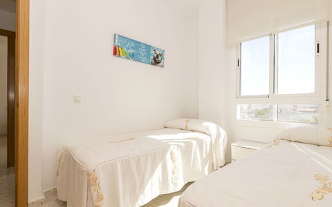 Luma: Bois, Design Intérieur, Sol, Plafond, Sol, Meubles, Appartement, Chambre, Lit, Pièce