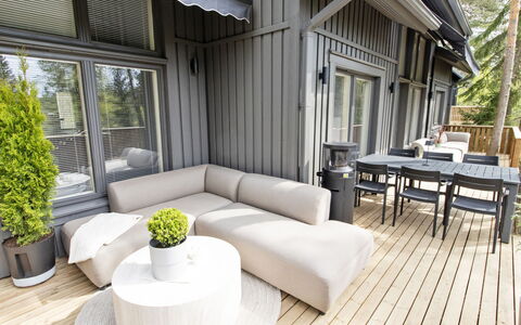 Villa Viktoria: Piscine, Recours, Domicile, Eco Hôtel, Biens, Patio, Villa, Cour, Conception, Mobilier De Jardin