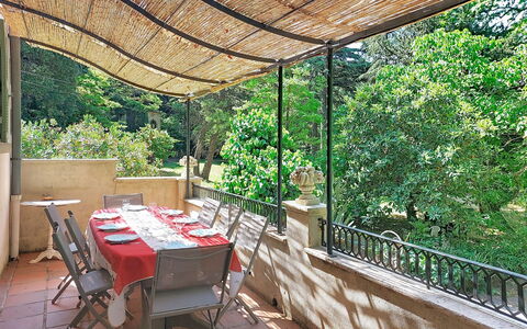 Chateau Payan: Piscine, Recours, Domicile, Eco Hôtel, Biens, Patio, Villa, Cour, Conception, Mobilier De Jardin