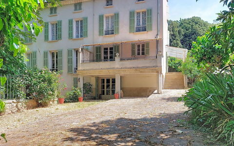 Chateau Payan: Piscine, Recours, Domicile, Eco Hôtel, Biens, Patio, Villa, Cour, Conception, Mobilier De Jardin