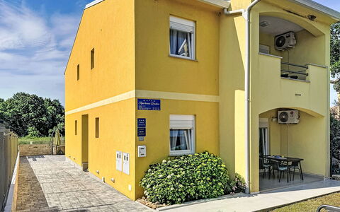 Novigrad (Istra) 142: Piscine, Recours, Domicile, Eco Hôtel, Biens, Patio, Villa, Cour, Conception, Mobilier De Jardin