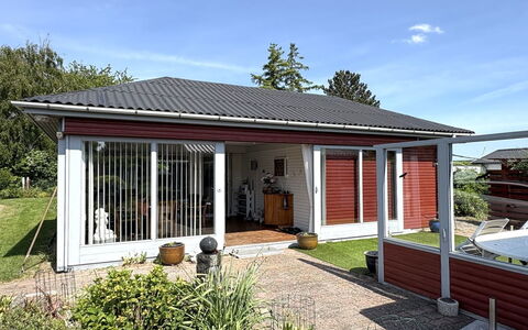 Velena - 150M from the Sea: Toit, Bois, Maison, Domicile, Porte, Lot Terre, Chalet, Siding, Ombre, Cour
