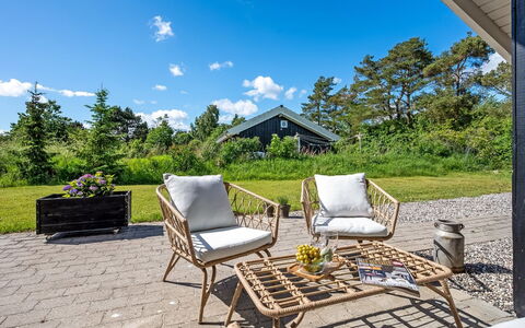 Kristine - 250M from the Sea: Meubles, Mobilier De Jardin, Chaise, Osier, Tableau De Plein Air, Jardin, Ombre, Patio, Matériau Naturel, Dur