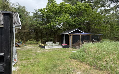 Eikka - from the Sea: Lot Terre, Toit, Cabanon, Zone Rurale, Jardin, Arrière-Cour, Batiments Jardin, Chalet, Pelouse, Cour