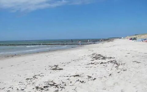 Eikka - from the Sea: Ciel, Bleu, Plage, Plan D'Eau, Environnement Naturel, Côte, Horizon, Rive, Mer