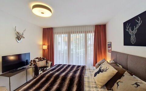 Snowfun B: Meubles, Design Intérieur, Sol, Bois, Plafond, Lit, Sol, Chambre, Pièce, Textile