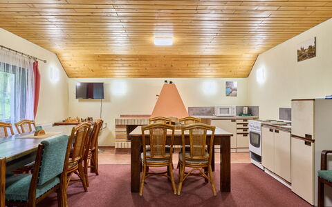 Rokytnice Nad Jizerou 81: Plafond, Design Intérieur, Meubles, Sol, Domicile, Sol, Pièce, Lit, Chaise, Chambre