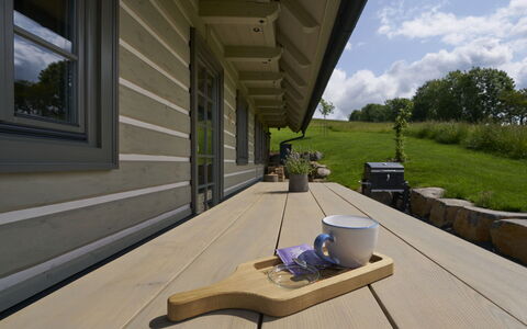 Dva: Balcon, Villa