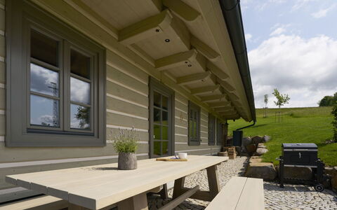 Dva: Balcon, Villa