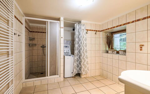 U Tří Medvědů: Sol, Sol, Design Intérieur, Plafond, Pièce, Luminaire Plomberie, Appartement, Plomberie, Tuile, Salle De Bains