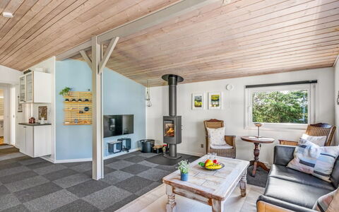 Wigman - 450M to the Fjord: Design Intérieur, Sol, Sol, Meubles, Bois, Plafond, Parquet, Pièce, Canapé, Salon