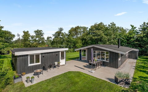 Wigman - 450M to the Fjord: Domicile, Biens, Chalet, Aménagement Paysager, Pelouse, Batiments Jardin, Jardin, Cour, Siding, Conception