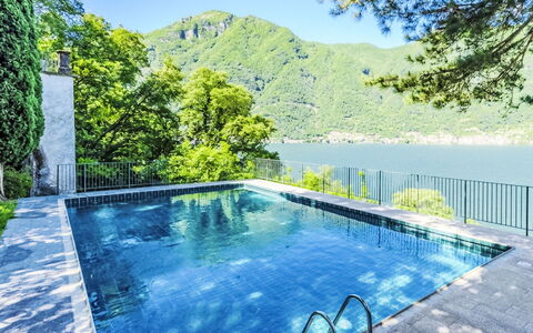 Nesso 10: Balcon, Villa