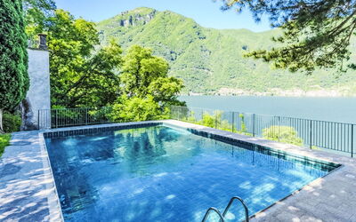 Nesso 10: Balcon, Villa