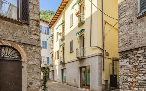 Nido nel Vicolo: Balcon, Villa