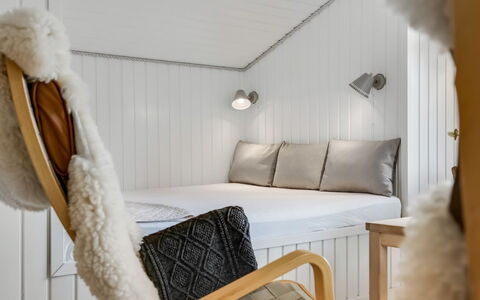 Ljuben - 1.9Km from the Sea: Design Intérieur, Meubles, Bois, Sol, Sol, Chambre, Pièce, Éclairage, Lit, Plafond