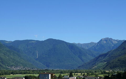 Lodrino Canyoning: Fenêtre, Façade, Siding, Chalet, Fenêtre À Guillotine, Peindre, Mélèze