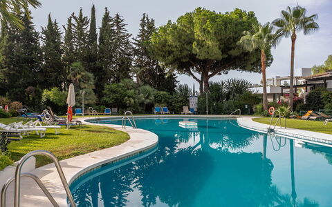 Ca Maestral: Piscine, Arbre, Recours, Loisir, Mobilier De Jardin, Eco Hôtel, Ombre, Thermes, Aménagement Paysager, Hacienda