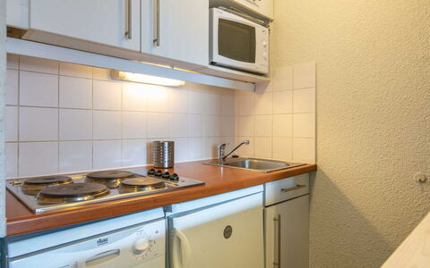 Le Borsat 4: Design Intérieur, Sol, Sol, Plafond, Appartement, Ombre, Chaise, Luminaire, Lampe, Plante D'Appartement