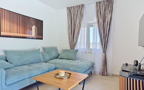 Kala: Design Intérieur, Sol, Sol, Plafond, Appartement, Ombre, Chaise, Luminaire, Lampe, Plante D'Appartement