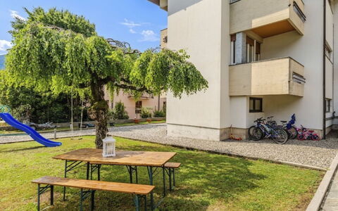 Casa Betulla: Design Intérieur, Sol, Sol, Plafond, Appartement, Ombre, Chaise, Luminaire, Lampe, Plante D'Appartement