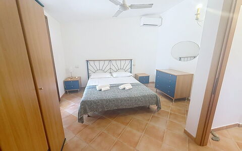 Villa del Mare: Design Intérieur, Sol, Sol, Plafond, Appartement, Ombre, Chaise, Luminaire, Lampe, Plante D'Appartement