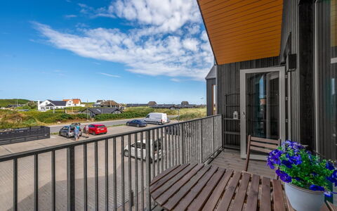 Ila - 350M from the Sea: Architecture, Design Urbain, Composite, Appartement, Biens, Siding, Dur, Balcon, Allée, Planche