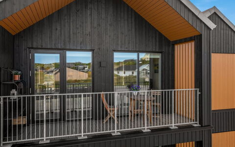 Ila - 350M from the Sea: Siding, Planche, Lumber, Balcon