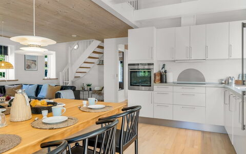 Stanko - 300M from the Sea: Meubles, Design Intérieur, Sol, Sol, Parquet, Bois, Comptoir, Plafond, Cuisine, Luminaire