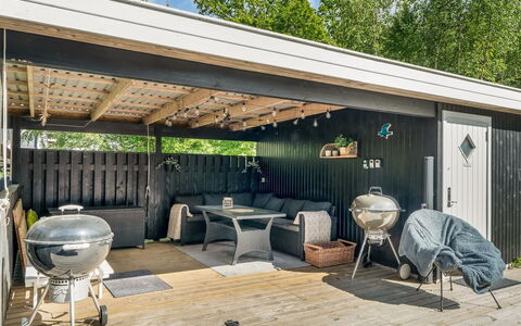 Stanko - 300M from the Sea: Bois, Meubles, Mobilier De Jardin, Jardin, Ombre, Arrière-Cour, Chaise, Plate-Forme, Structure En Plein Air, Batiments Jardin