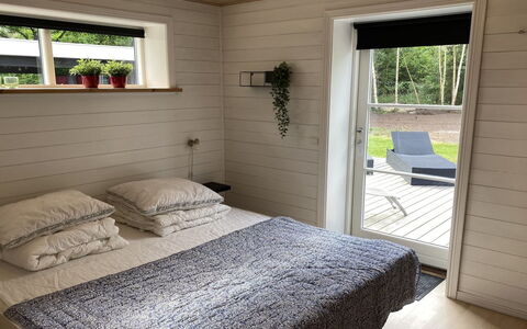 Stanko - 300M from the Sea: Bois, Sol, Sol, Dur, Tache De Bois, Chambre, Planche, Lit, Cadre De Lit, Literie