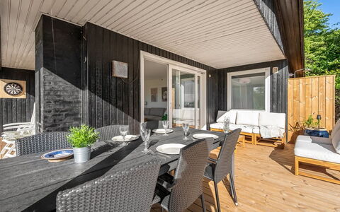 Blagica - 600M from the Sea: Bois, Parquet, Dur, Planche, Plate-Forme, Tache De Bois, Porche, Ombre, Chaise, Conception