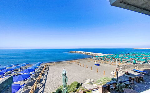 Cecina 570: Bleu, Plan D'Eau, Mer, Horizon, Cotiers Et Relief Océaniques, Côte, Océan, Plage, Recours, Rive