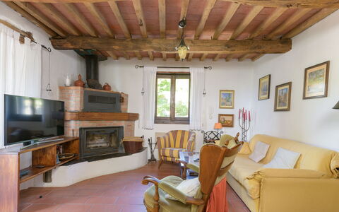 Cuculo: Meubles, Bois, Sol, Design Intérieur, Pièce, Sol, Salon, Plafond, Domicile, Chaise