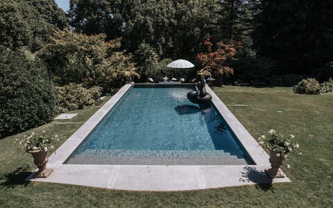 Flor Grand Lake Villa: Piscine, Loisir, Des Loisirs, Caractéristique De L'Eau, Jardin, Vacances, Recours, Miroir D'Eau, Arrière-Cour