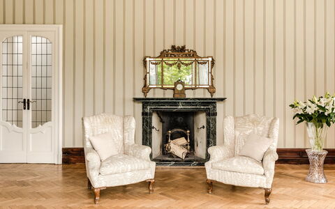 Flor Grand Lake Villa: Meubles, Design Intérieur, Bois, Sol, Sol, Éclairage, Domicile, Parquet, Salon, Pièce