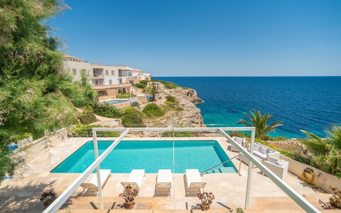 Magrana Pool House: Piscine, Recours, Côte, Cotiers Et Relief Océaniques, Mer, Villa, Biens, Océan, Station Balnéaire, Rive