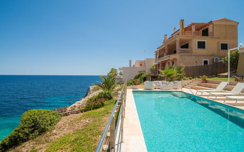 Magrana Pool House: Bleu, L'Eau, Côte, Mer, Cotiers Et Relief Océaniques, Piscine, Recours, Rive, Océan, Promontoire