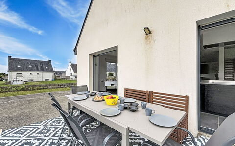 Maison Kergrosse: Domicile, Béton, Allée, Mobilier De Jardin, Balcon, Daylighting, Villa, Cour