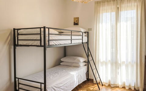 Francesco: Lit, Chambre, Bois, Literie, Design Intérieur, Drap De Lit, Sol, Sol, Meubles, Cadre De Lit