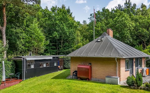 Berenice - 500M from the Sea: Arbre, Herbe, Toit, Arbuste, Chalet, Maison, Domicile, Lot Terre, Zone Rurale, Couverture De Sol