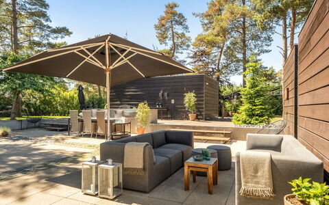 Dagny - 300M from the Sea: Bois, Mobilier De Jardin, Meubles, Chaise, Dur, Jardin, Tableau De Plein Air, Plate-Forme, Ombre, Patio