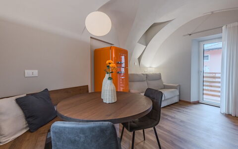 Logement:&nbsp;La Spada e la Fiamma 102.3