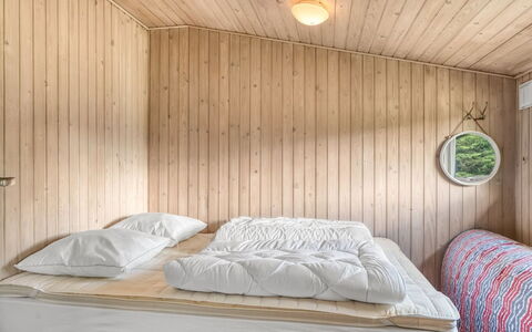 Lucian - from the Sea: Chambre, Bois, Design Intérieur, Sol, Sol, Lit, Plafond, Drap De Lit, Literie, Meubles