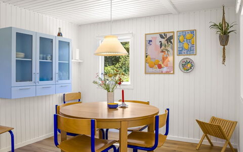 Goce - 300M from the Sea: Meubles, Design Intérieur, Sol, Bois, Sol, Plafond, Luminaire, Table, Chaise, Salle À Manger