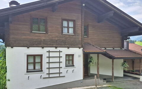 Hoamat Stadlfeld: Bâtiment, Fenêtre, Bois, Maison, Domicile, Toit, Chalet, Porte, Siding, Pente