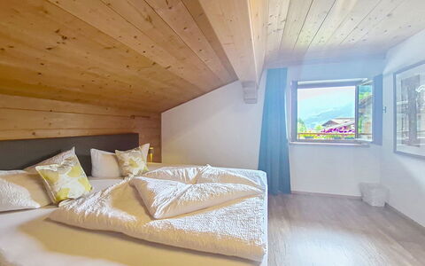 Holzegger: Design Intérieur, Domicile, Plafond, Pièce, Chambre, Hôtel, Parquet, Dur, Lit, Literie