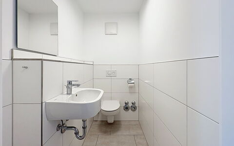 Endingen am Kaiserstuhl 100: Salle De Bains, Mur, Sol, Luminaire Plomberie, Design Intérieur, Sol, Lavabo, Évier, Robinet, Plafond
