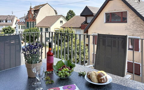 Endingen am Kaiserstuhl 100: Domicile, Design Urbain, Balcon, Appartement, Pot De Fleur, Plante D'Appartement, Porche, Chaise, Mobilier De Jardin, Peindre